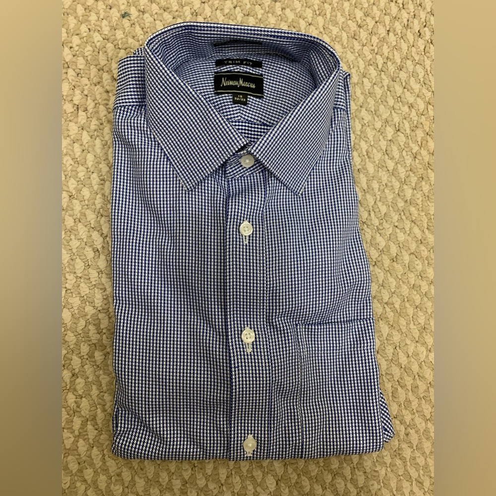 NWT Neiman Marcus Trim Fit Blue Wrinkle Free size 15 32/33